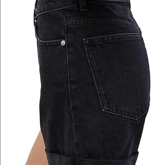 high-waisted mom fit denim shorts 🤍 - Picture 4 of 5